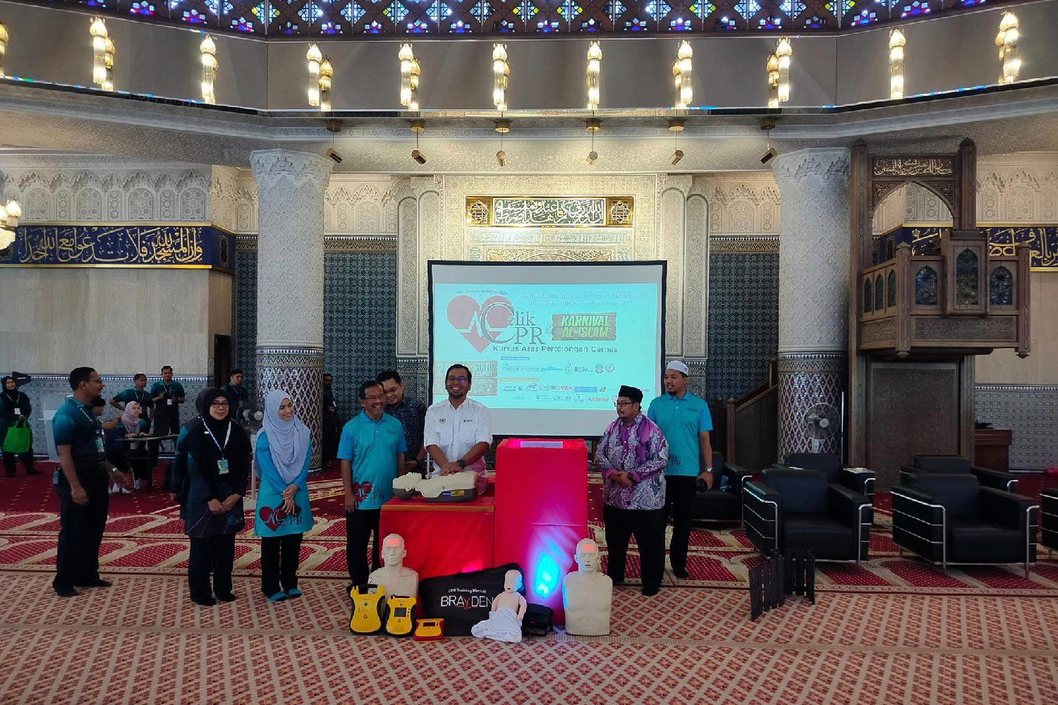 AED Installed at National Mosque Malaysia