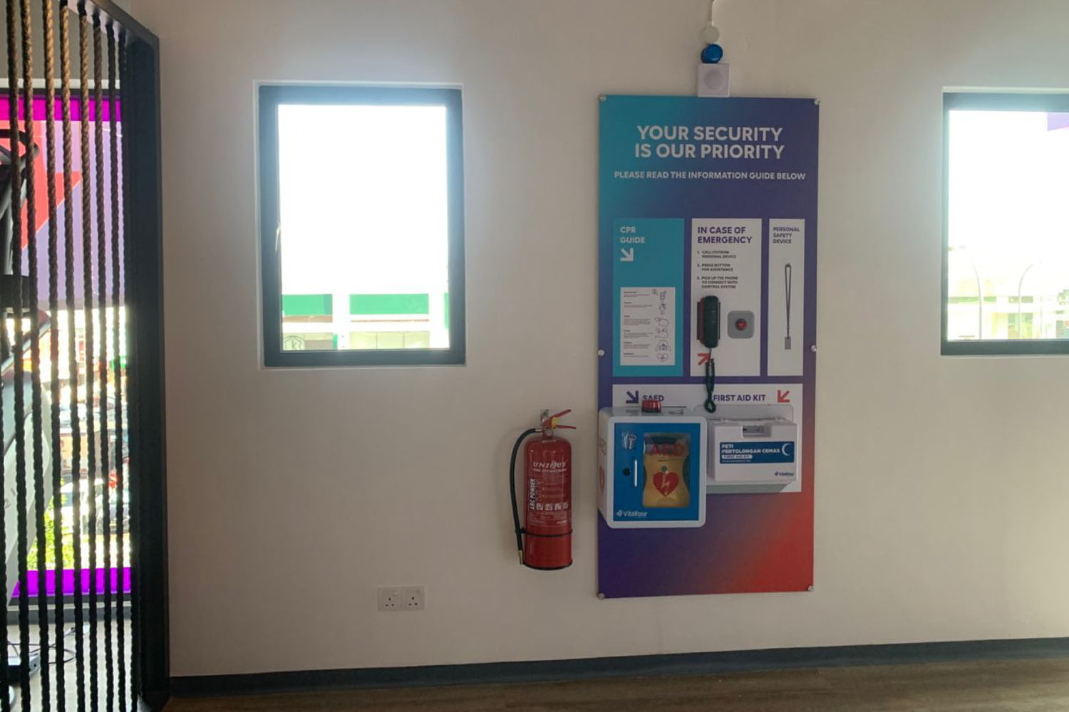 Ensuring Safety with AEDs: A Global Standard for Gyms