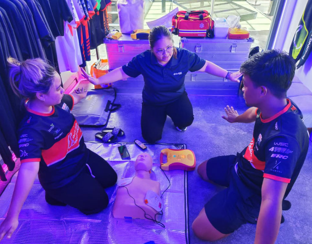 AED Training at entertainment center